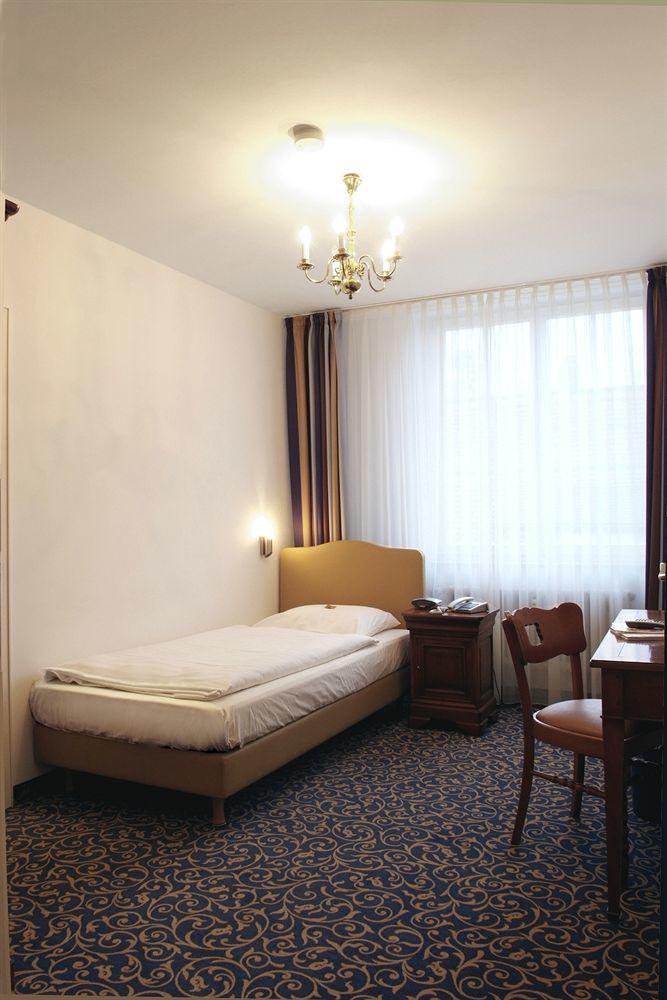 Hotel & Gasthaus Backmulde Heidelberg Ngoại thất bức ảnh